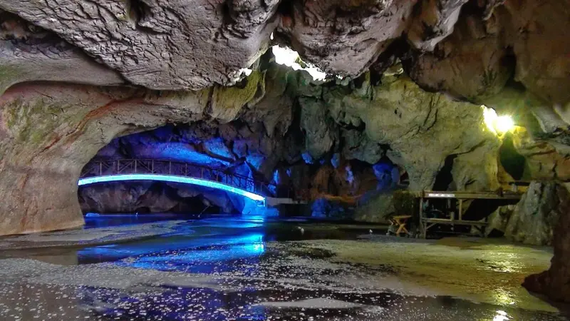 Obiectiv turistic banita pestera bolii