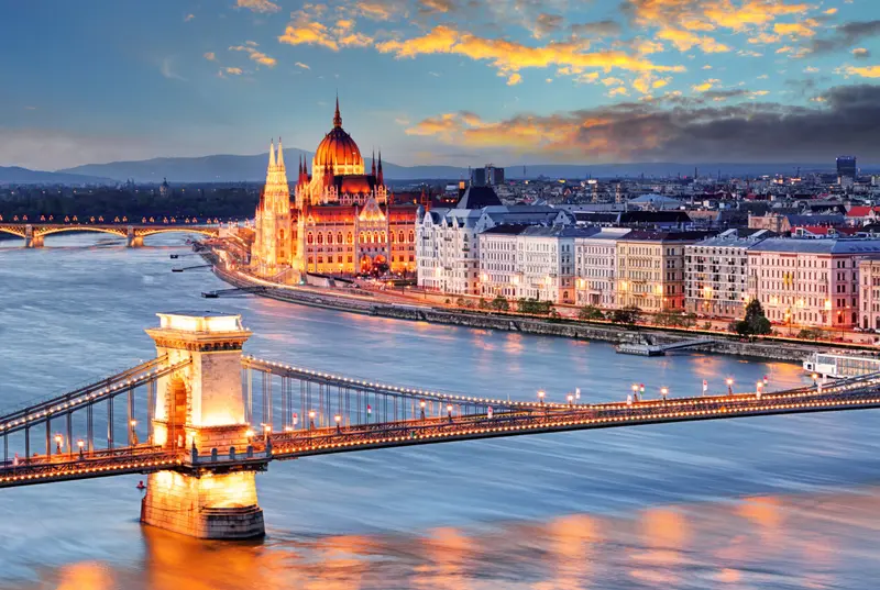 CIRCUIT 4 ZILE BUDAPESTA - BRATISLAVA - VIENA