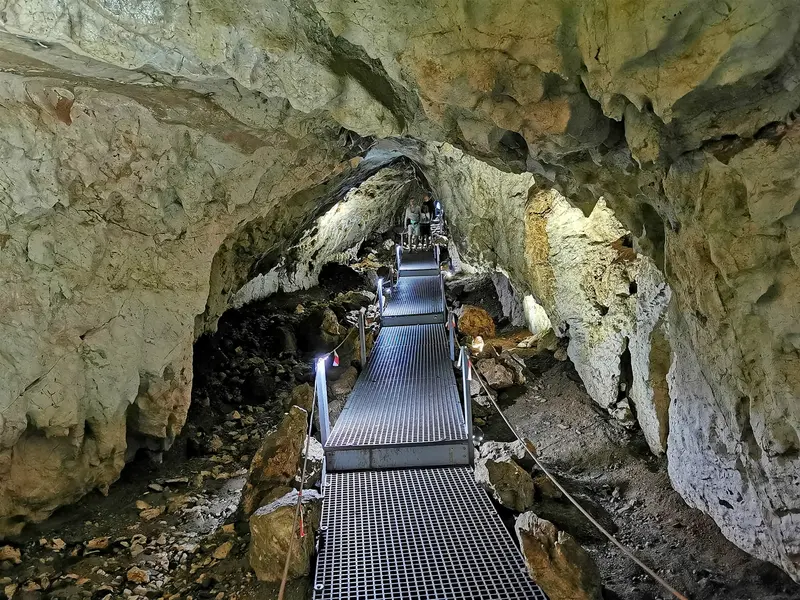 Pestera valea cetatii rasnov