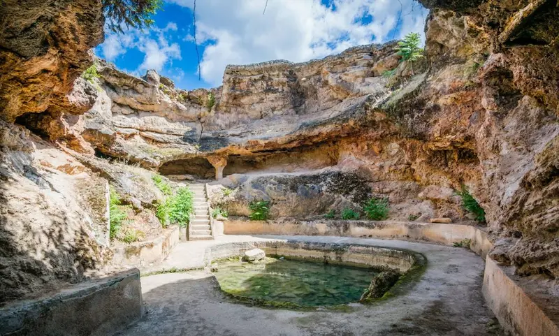 EXCURSIE 2 ZILE  GEOAGIU BAI - CASCADA CLOCOTA