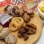 CRACIUN 5 ZILE PETRECEM TRADITIONAL LA DAMBOVICIOARA - TAIERE DE PORC, fotografia 5