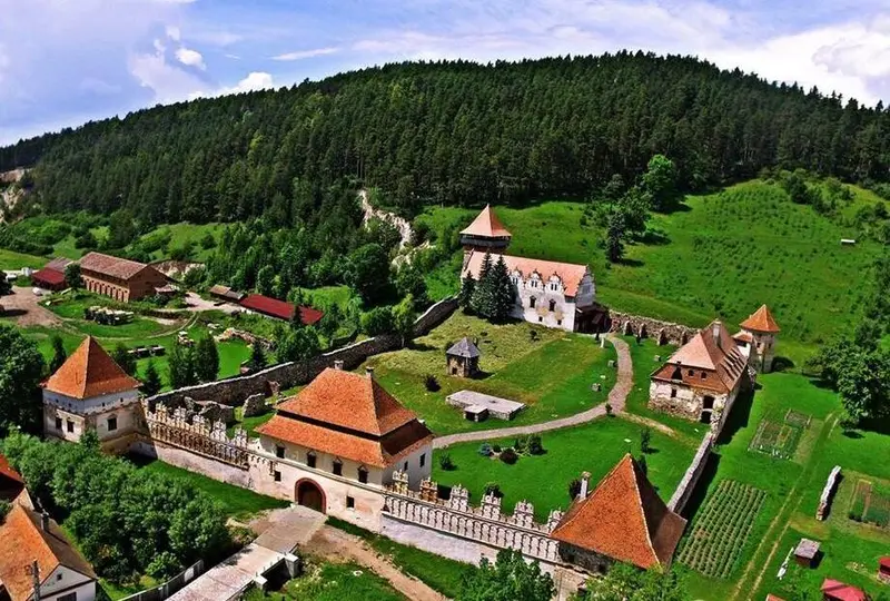 Castelul lazar lazarea