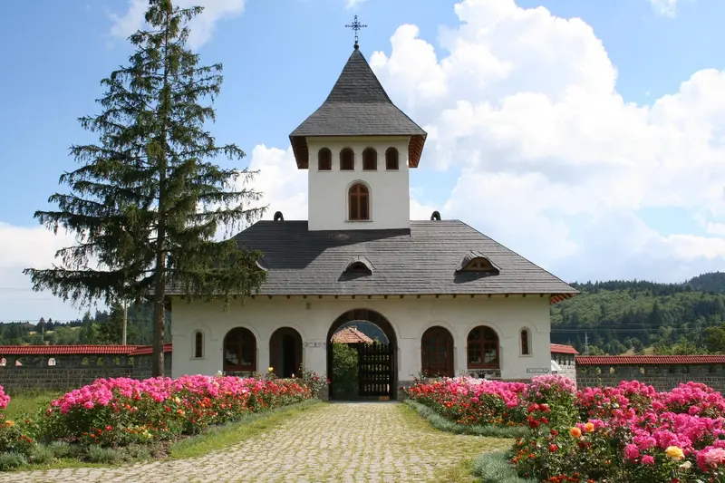 EXCURSIE 2 ZILE LACUL ROSU - CHEILE BICAZULUI - PIATRA NEAMT, fotografia 5